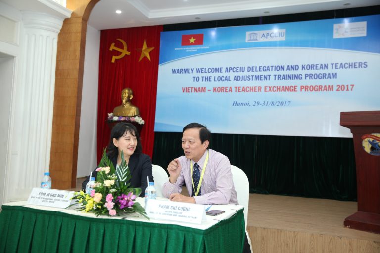 Trao đổi kinh nghiệm giảng dạy giữa các giáo viên Hàn Quốc và Việt Nam